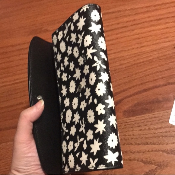 NWT- Coach Slim Envelope Wallet - Picture 7 of 9